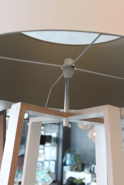 Rothschild Floor Lamp (Oak)