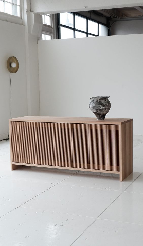 Una Oak Console