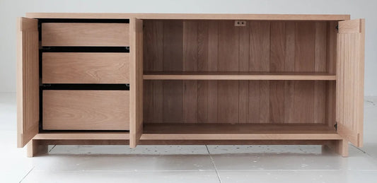 Una Oak Console